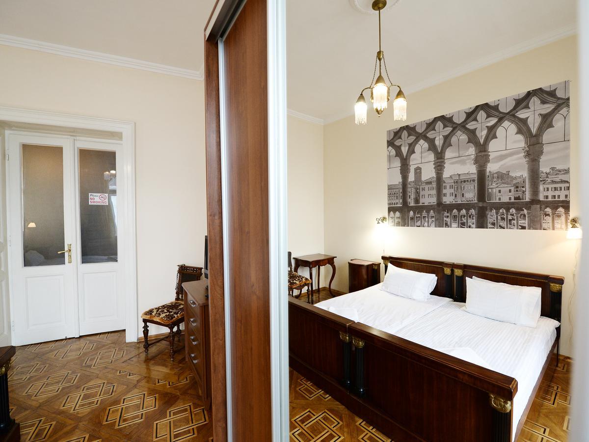 The Historical Family Nest In City Centre Liov Exterior foto
